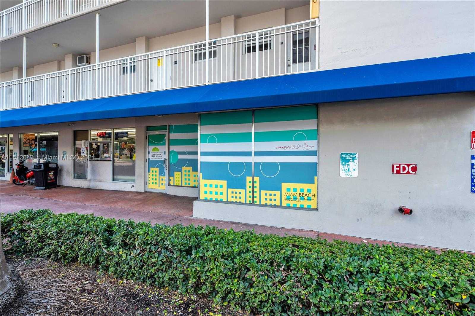 Small Image of 1300 LINCOLN RD #C-1B, Miami Beach Number 3