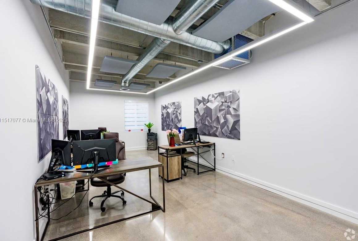 Small Image of 2550 NORTH WEST 100TH AVE, Doral Number 21