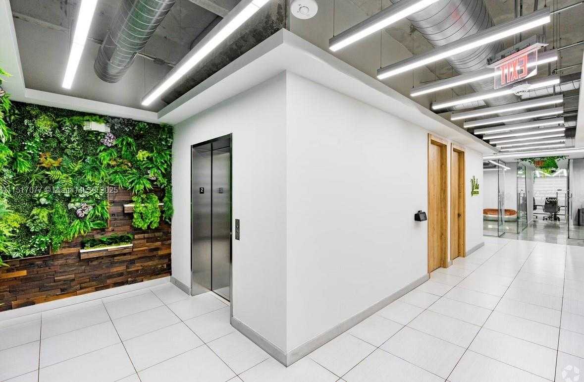 Small Image of 2550 NORTH WEST 100TH AVE, Doral Number 7