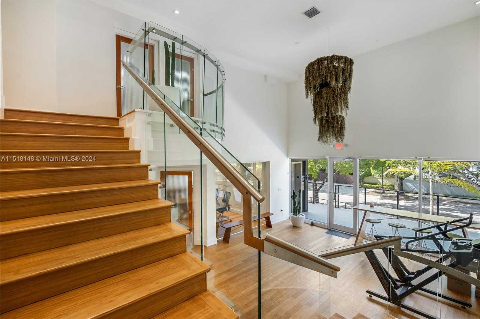 Small Image of 50 WEST MASHTA DR, Key Biscayne Number 22