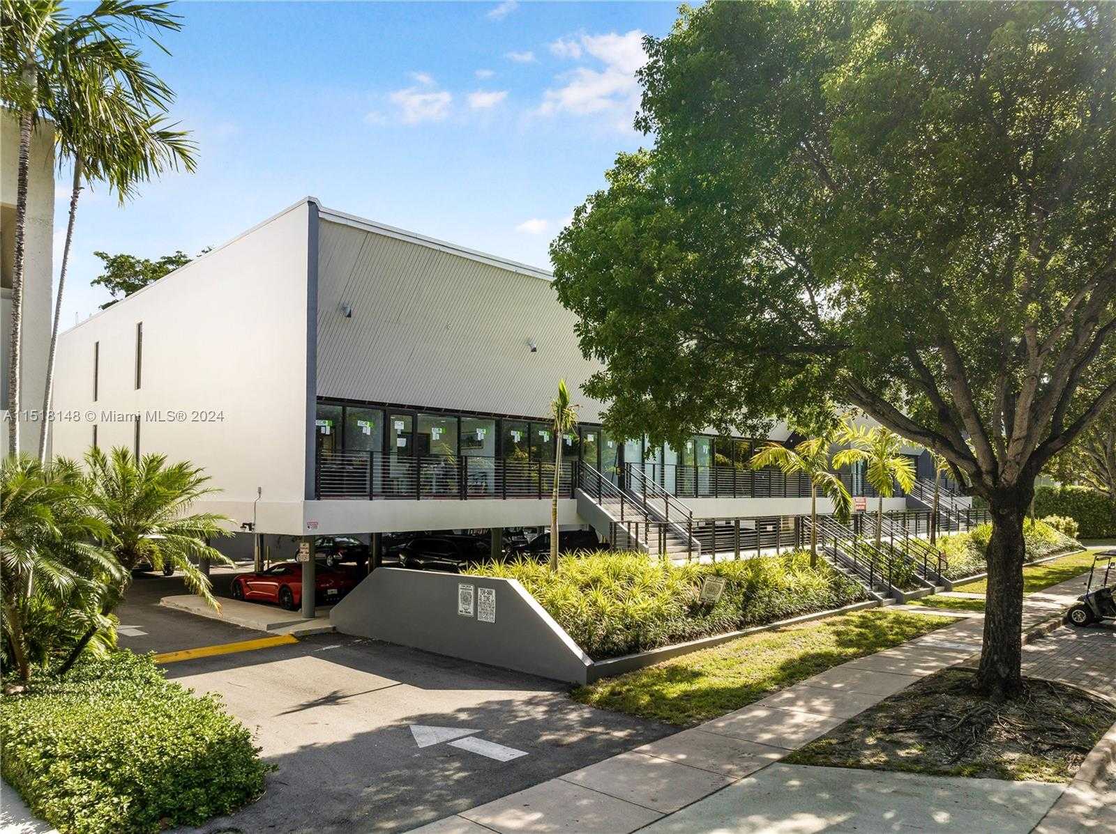 Small Image of 50 WEST MASHTA DR, Key Biscayne Number 3