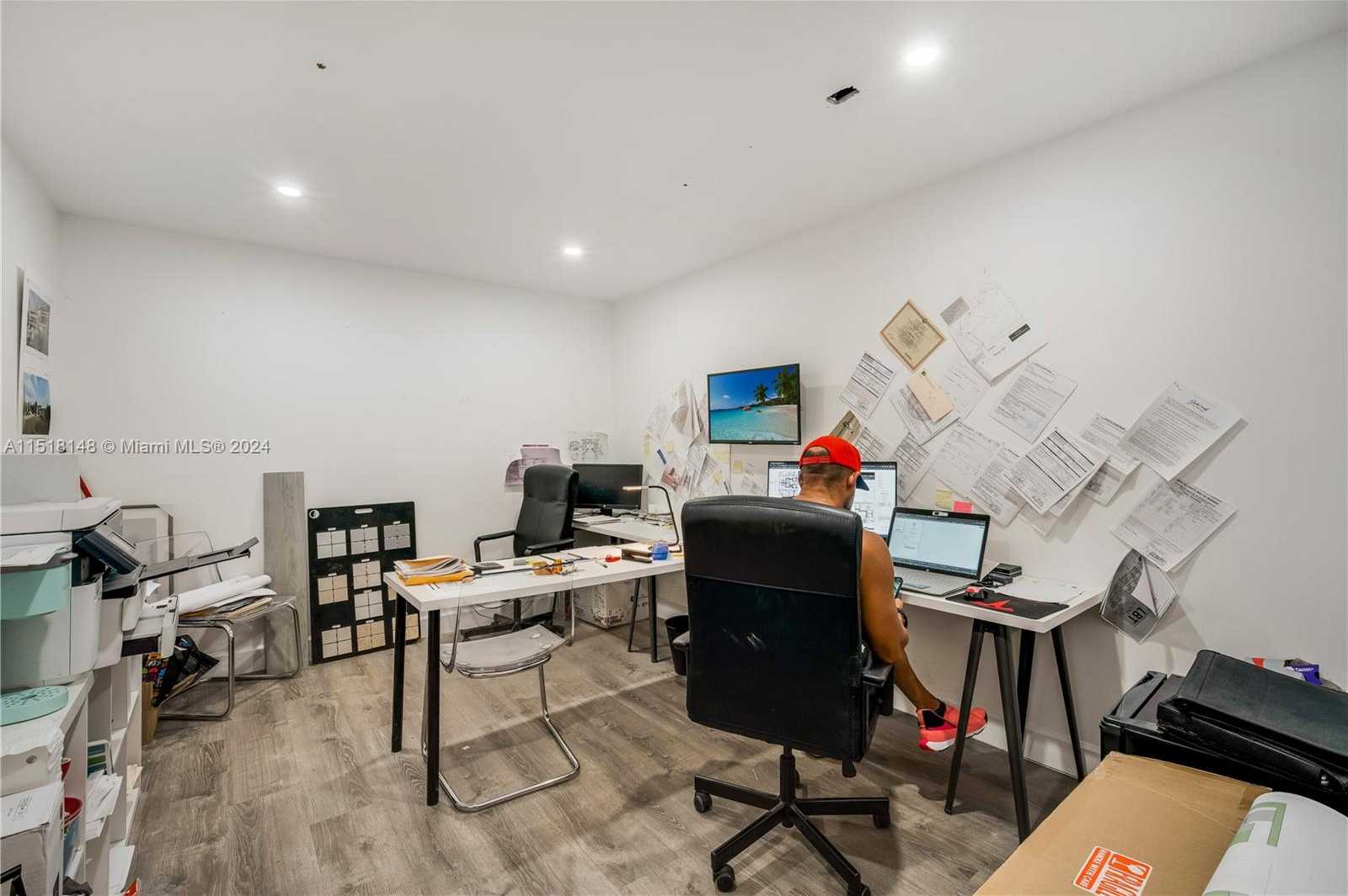 Small Image of 50 WEST MASHTA DR, Key Biscayne Number 30