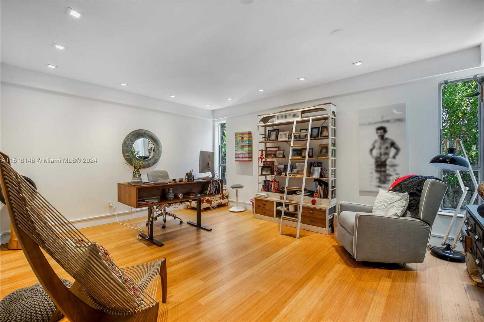 Small Image of 50 WEST MASHTA DR, Key Biscayne Number 8