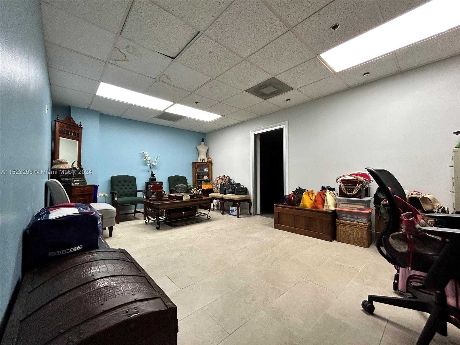 Small Image of 2055 LIBERTY ST, Hollywood Number 16
