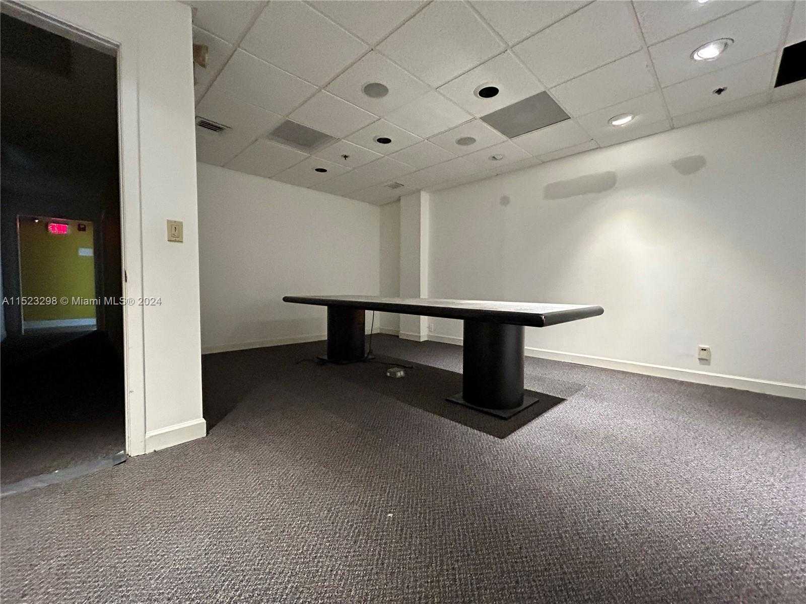Small Image of 2055 LIBERTY ST, Hollywood Number 28