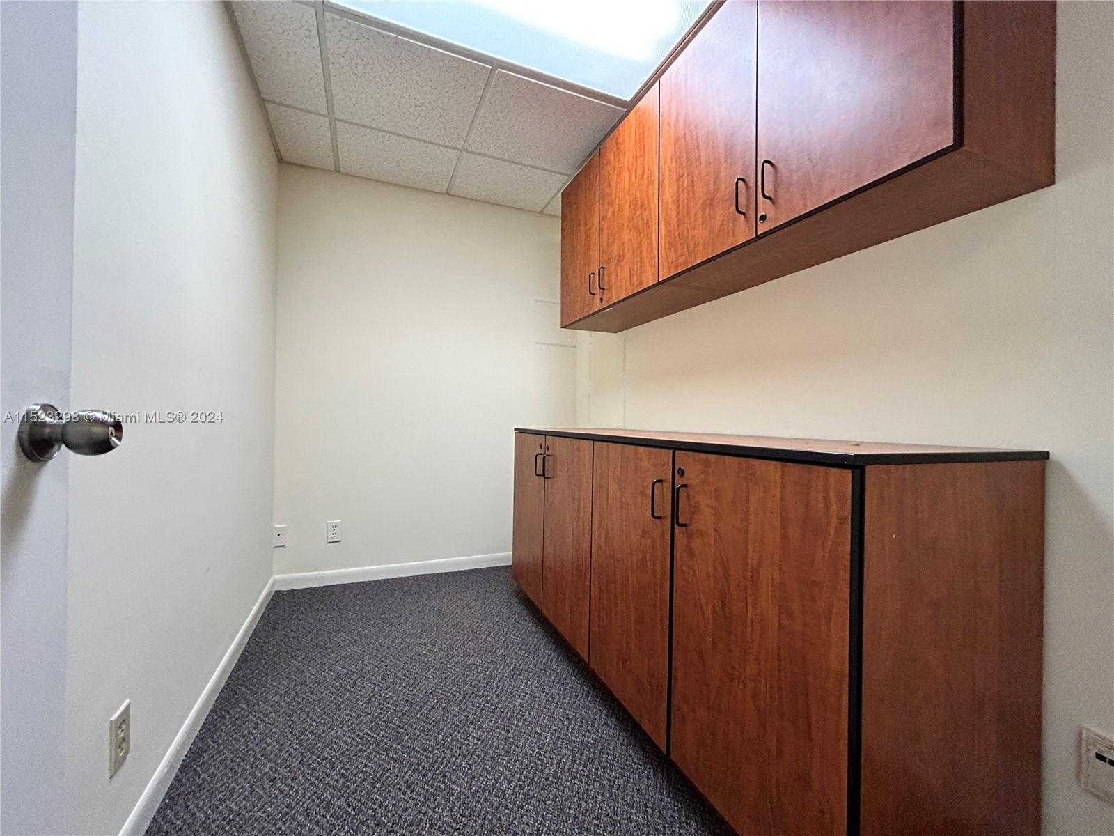Small Image of 2055 LIBERTY ST, Hollywood Number 31
