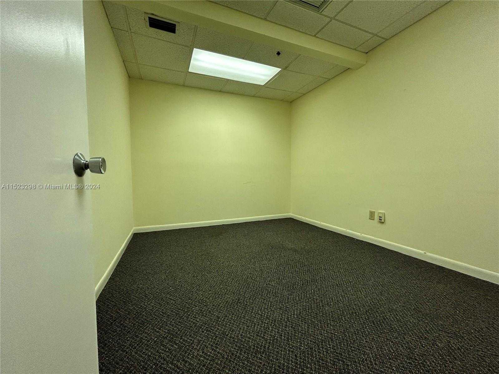 Small Image of 2055 LIBERTY ST, Hollywood Number 32