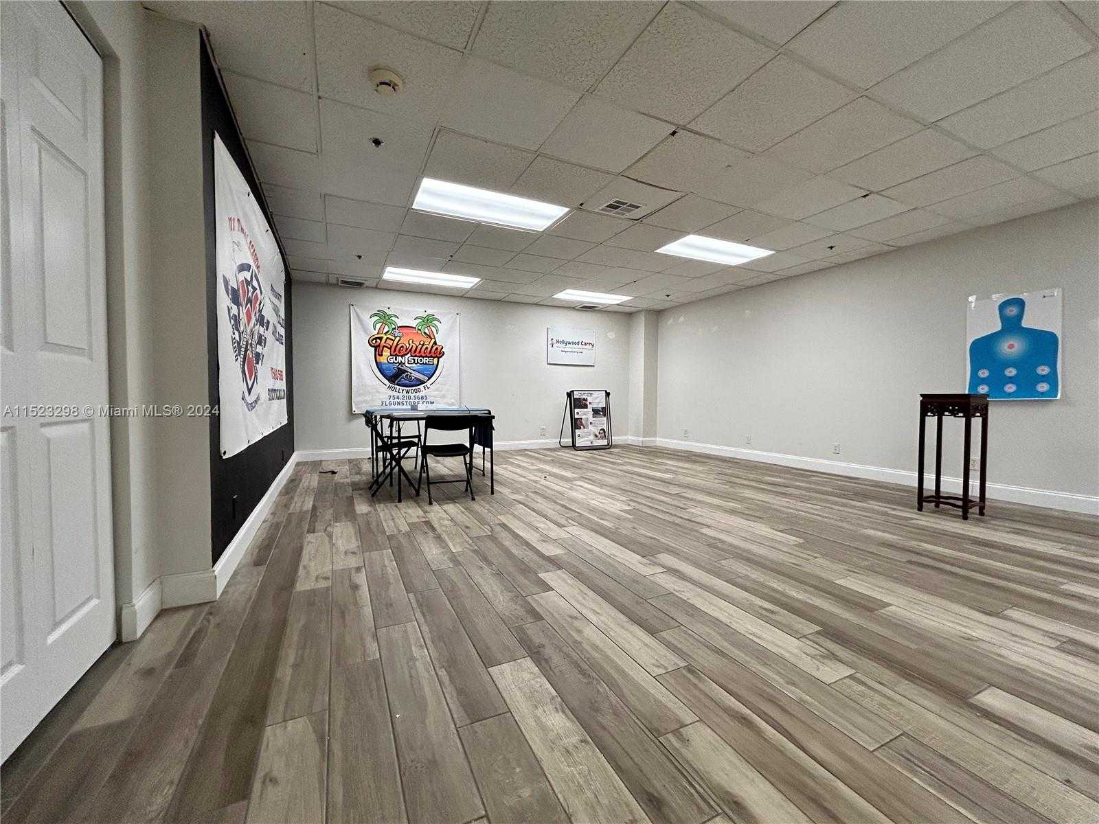 Small Image of 2055 LIBERTY ST, Hollywood Number 4