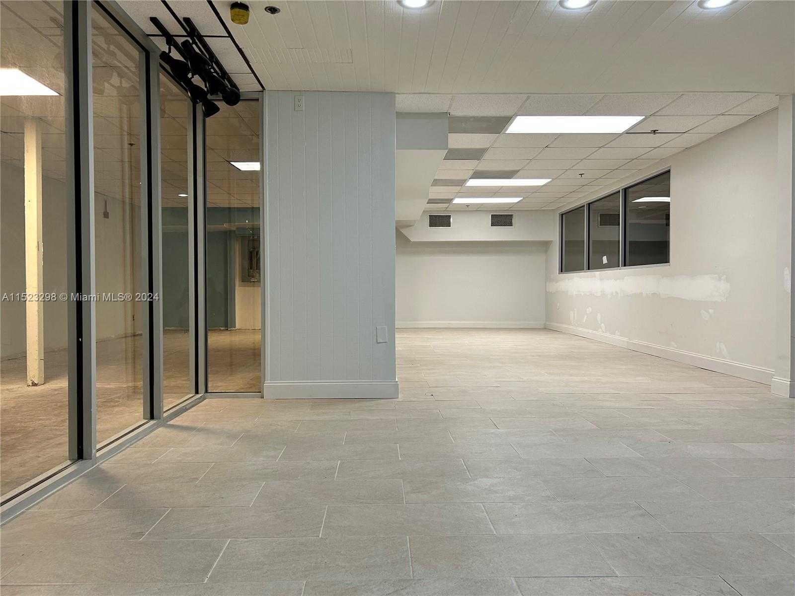 Small Image of 2055 LIBERTY ST, Hollywood Number 8