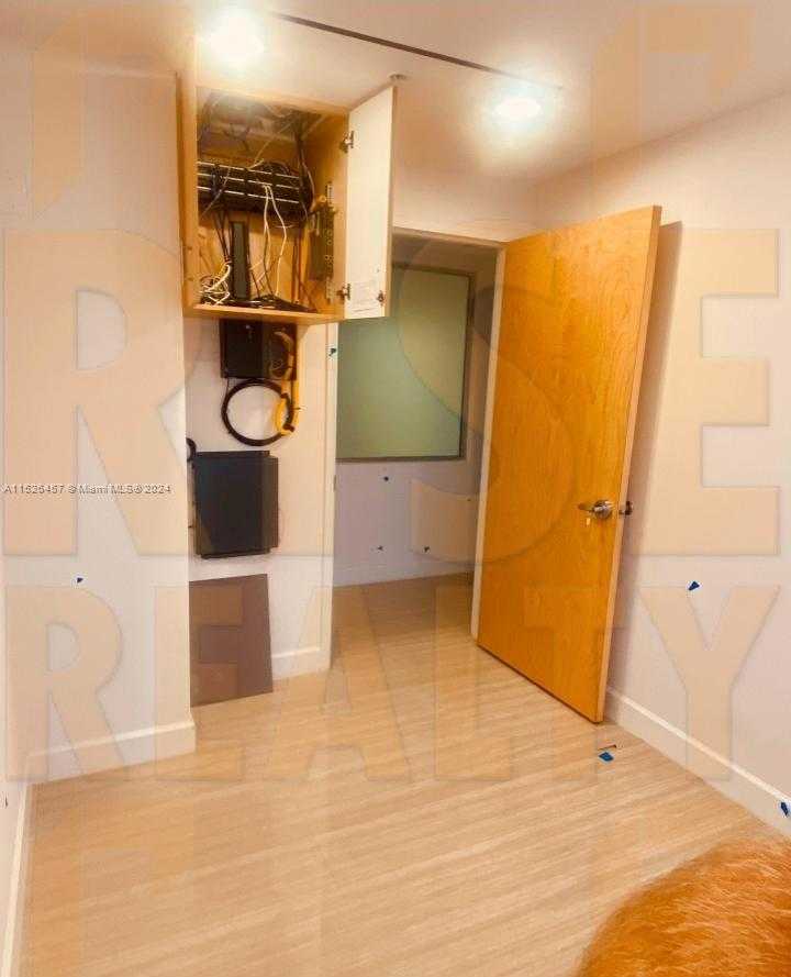 Small Image of 309 23RD ST #200A, Miami Beach Number 7