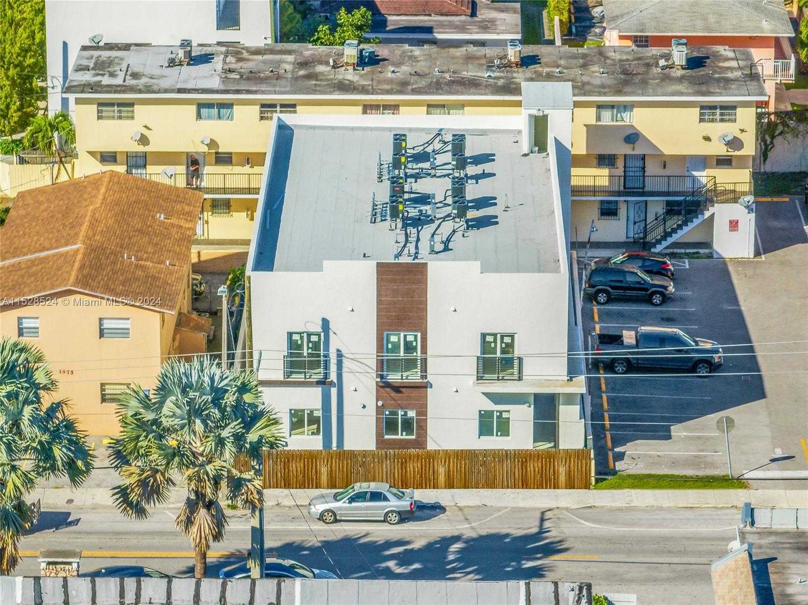 Small Image of 1567 NORTH WEST 1ST ST, Miami Number 19