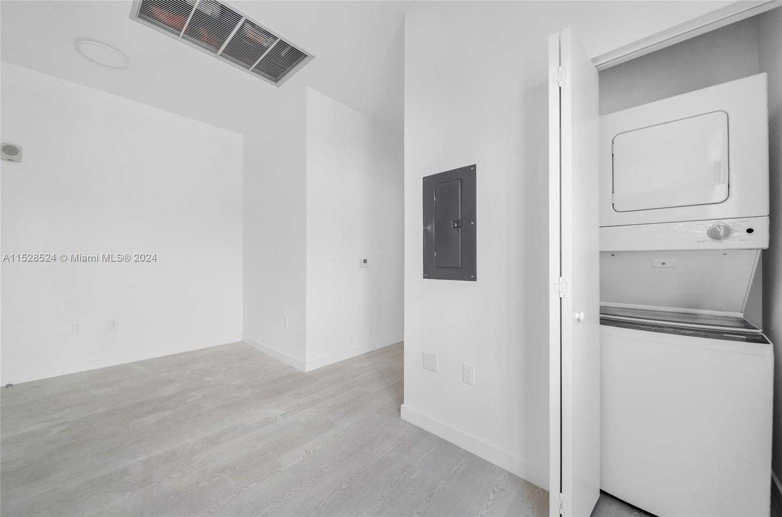 Small Image of 1567 NORTH WEST 1ST ST, Miami Number 23