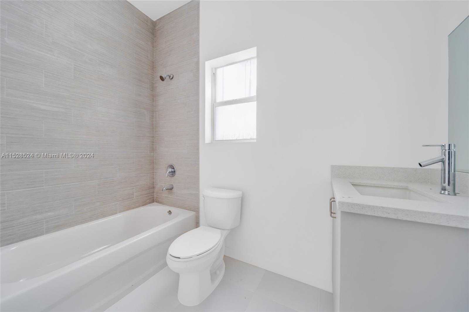 Small Image of 1567 NORTH WEST 1ST ST, Miami Number 25