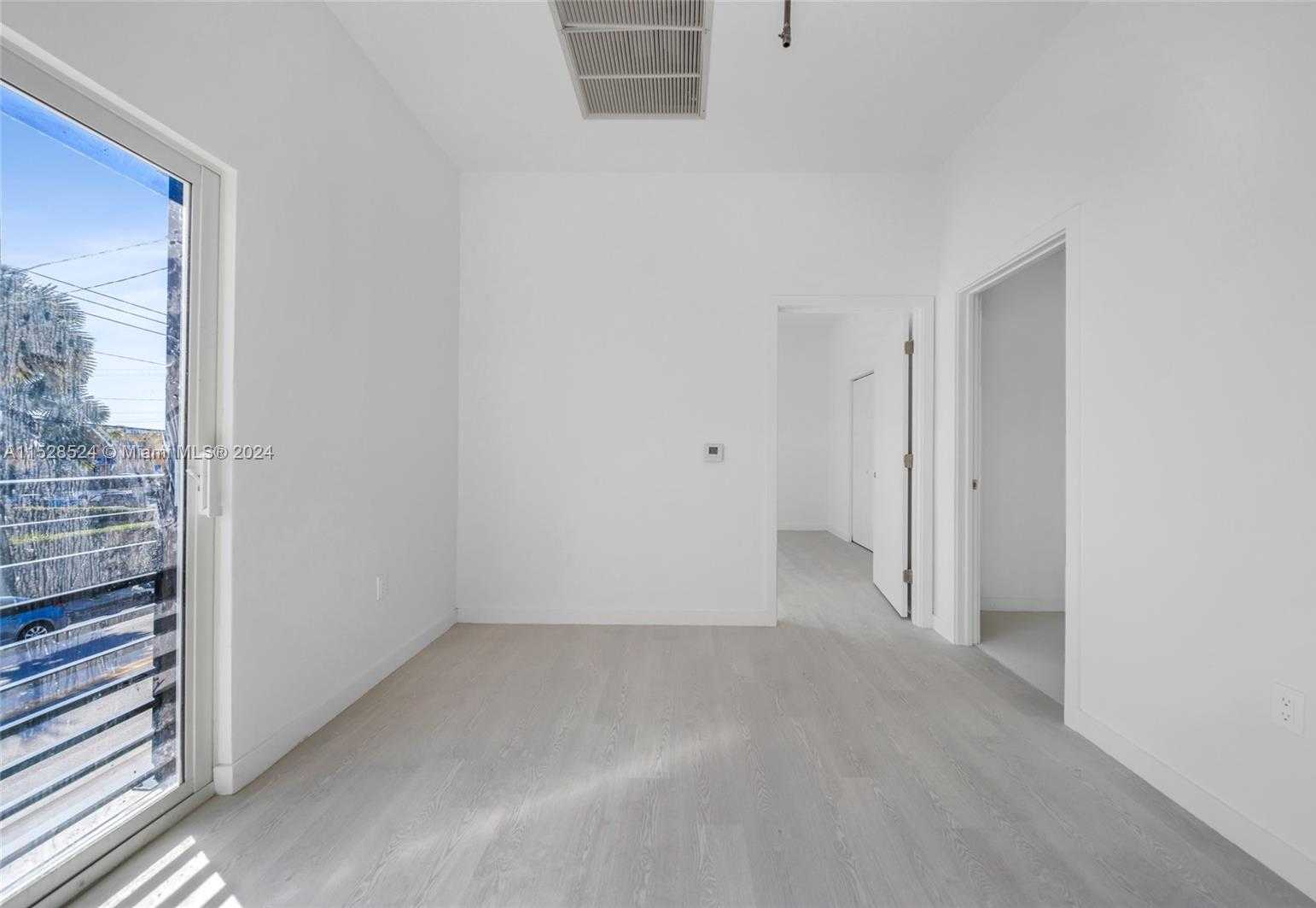 Small Image of 1567 NORTH WEST 1ST ST, Miami Number 36