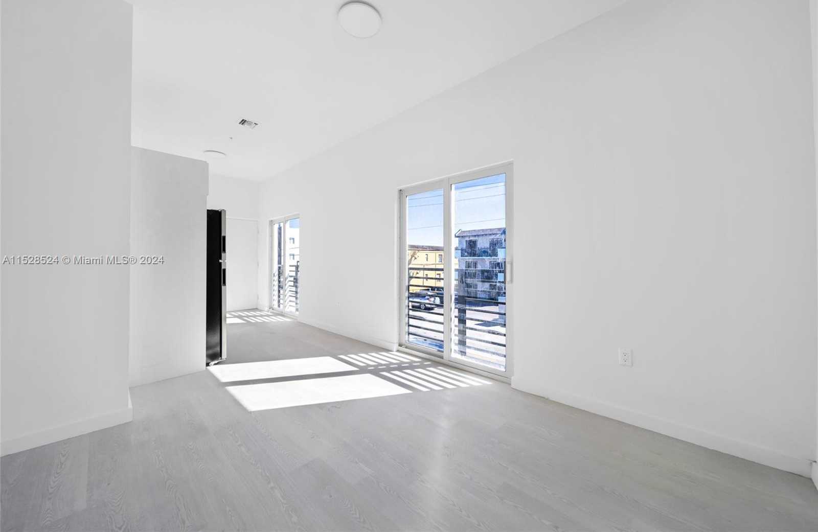 Small Image of 1567 NORTH WEST 1ST ST, Miami Number 37