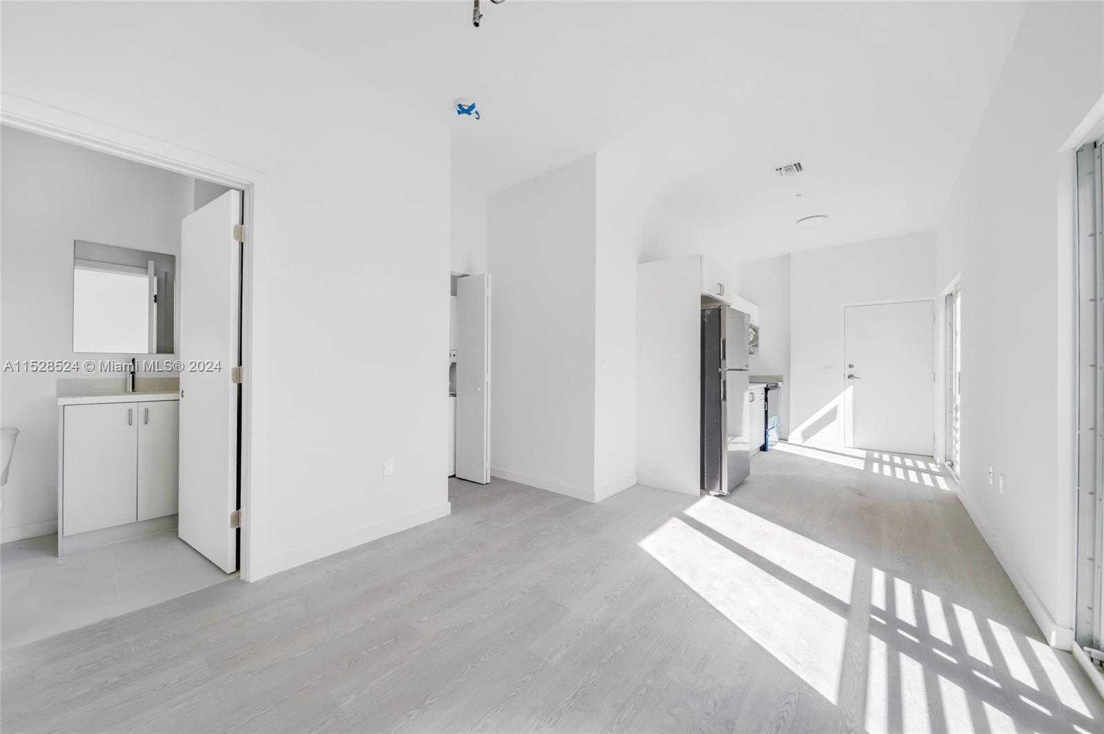 Small Image of 1567 NORTH WEST 1ST ST, Miami Number 38
