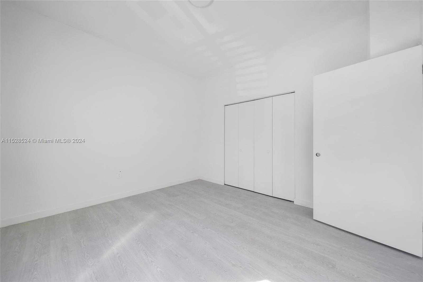 Small Image of 1567 NORTH WEST 1ST ST, Miami Number 44