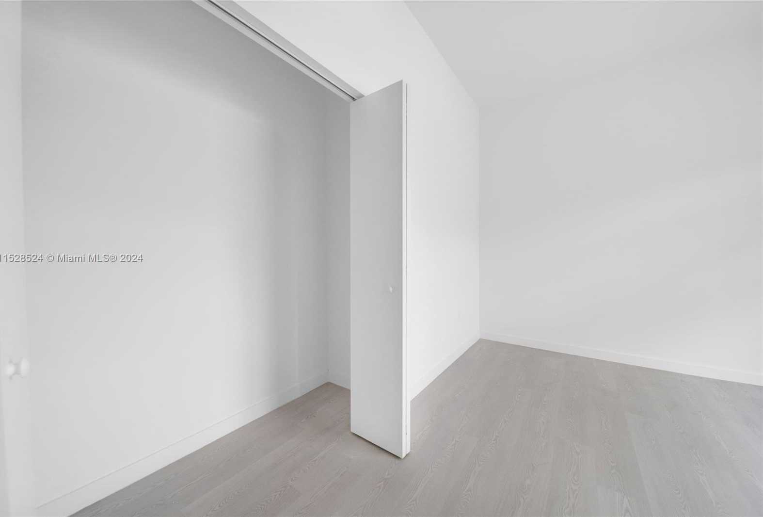 Small Image of 1567 NORTH WEST 1ST ST, Miami Number 53