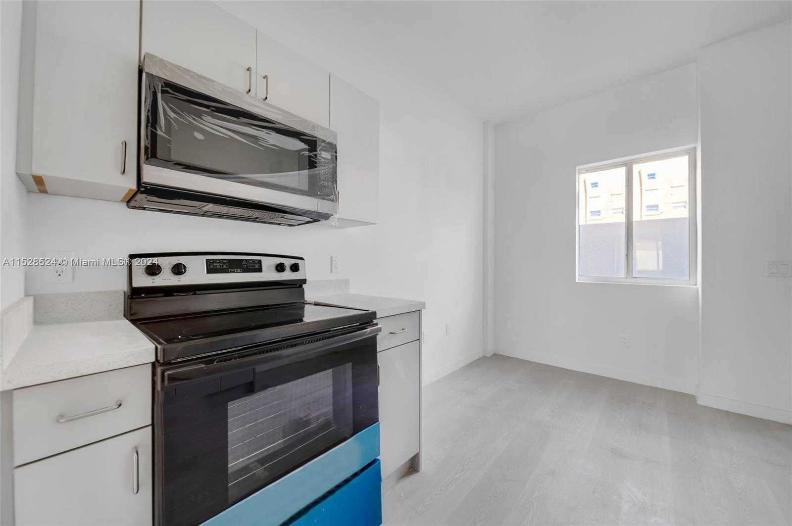 Small Image of 1567 NORTH WEST 1ST ST, Miami Number 63