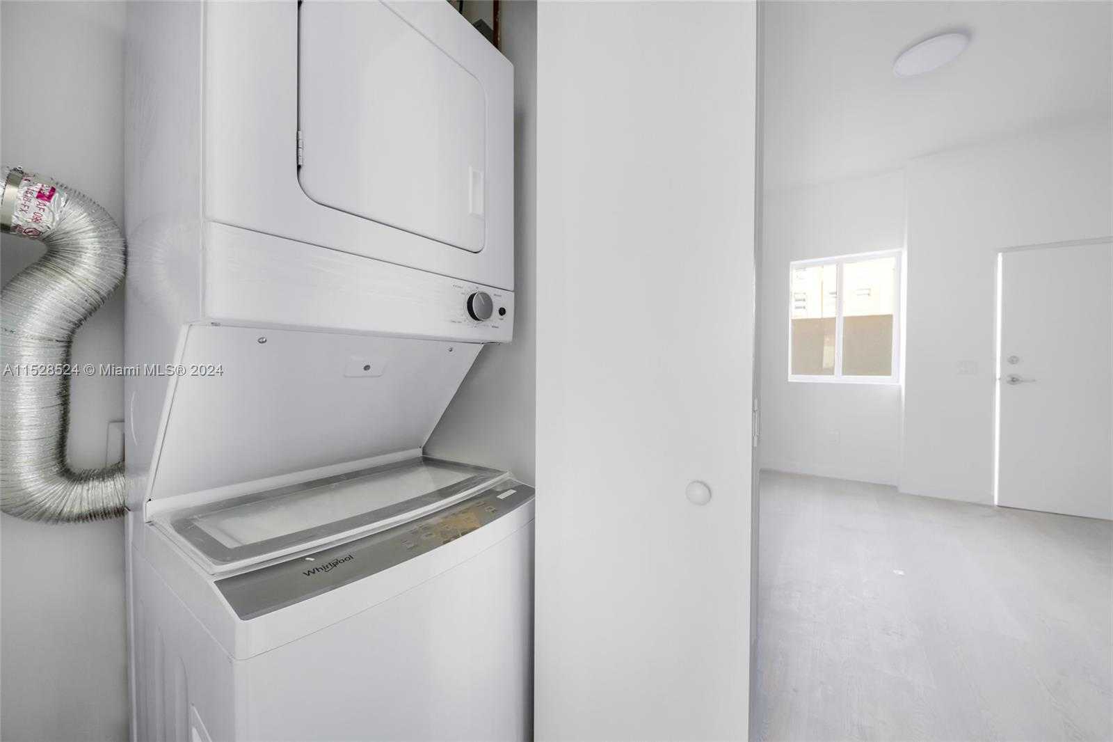 Small Image of 1567 NORTH WEST 1ST ST, Miami Number 66