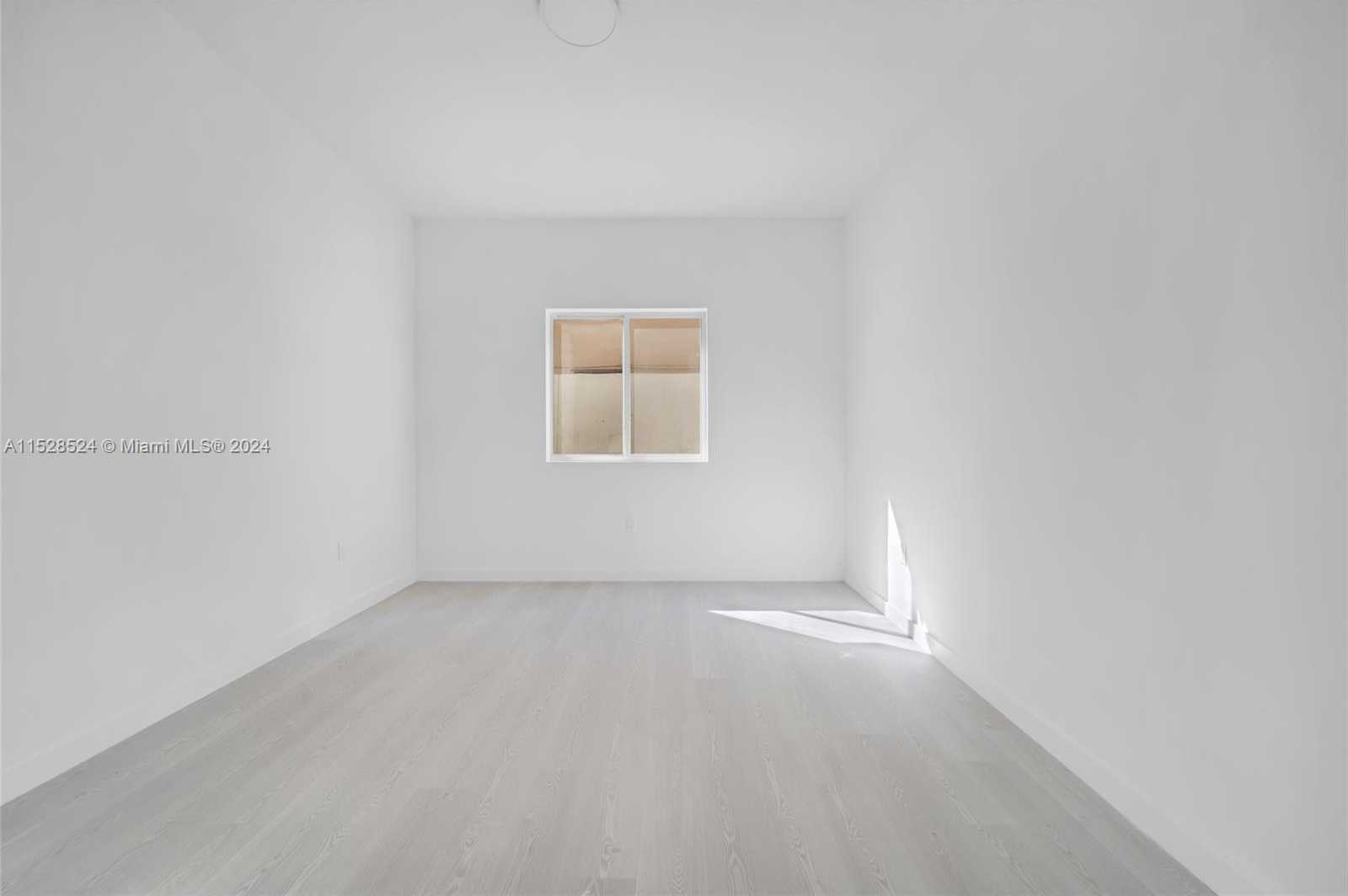 Small Image of 1567 NORTH WEST 1ST ST, Miami Number 67
