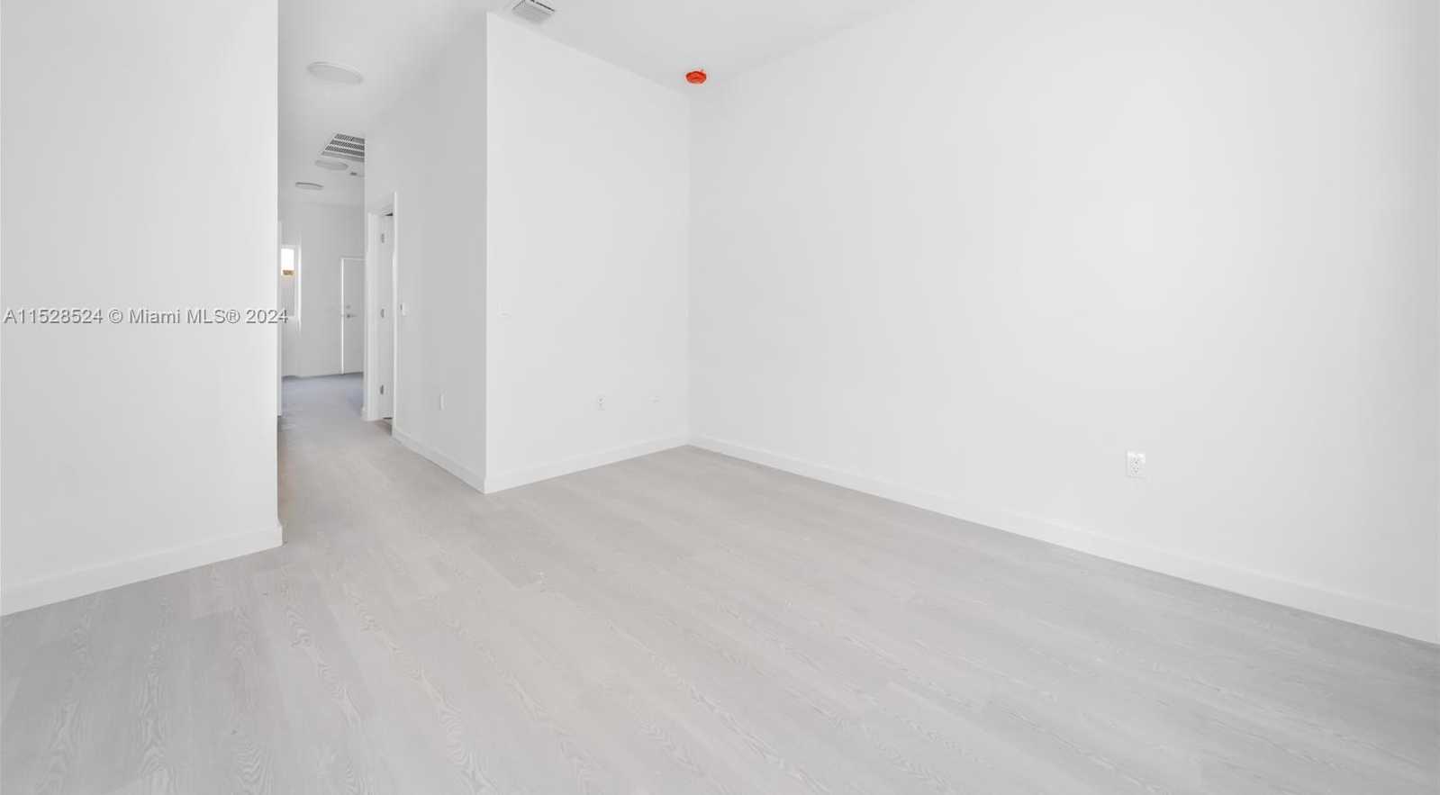 Small Image of 1567 NORTH WEST 1ST ST, Miami Number 69