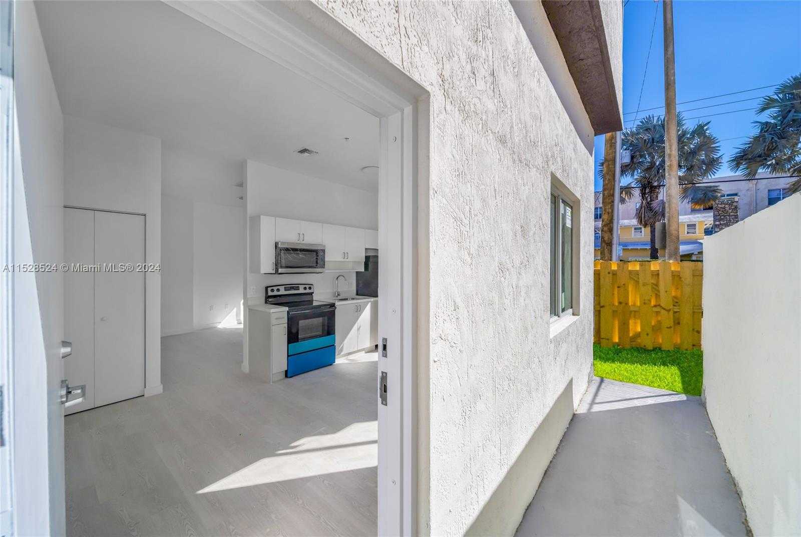 Small Image of 1567 NORTH WEST 1ST ST, Miami Number 72
