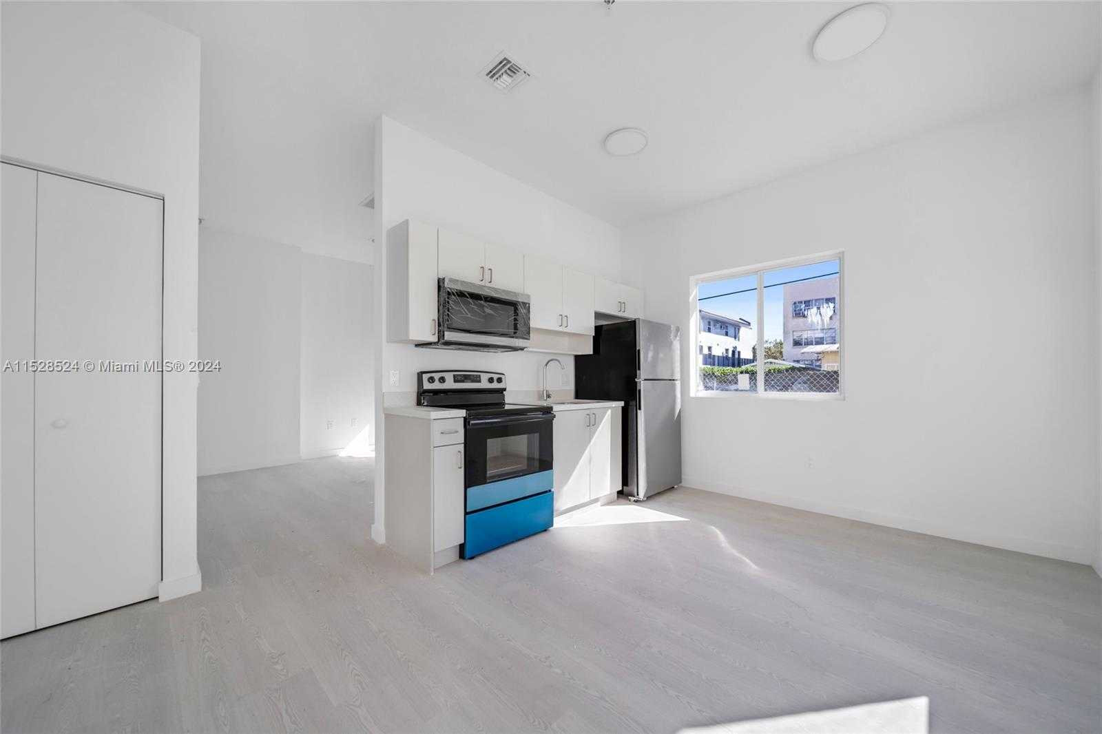 Small Image of 1567 NORTH WEST 1ST ST, Miami Number 73