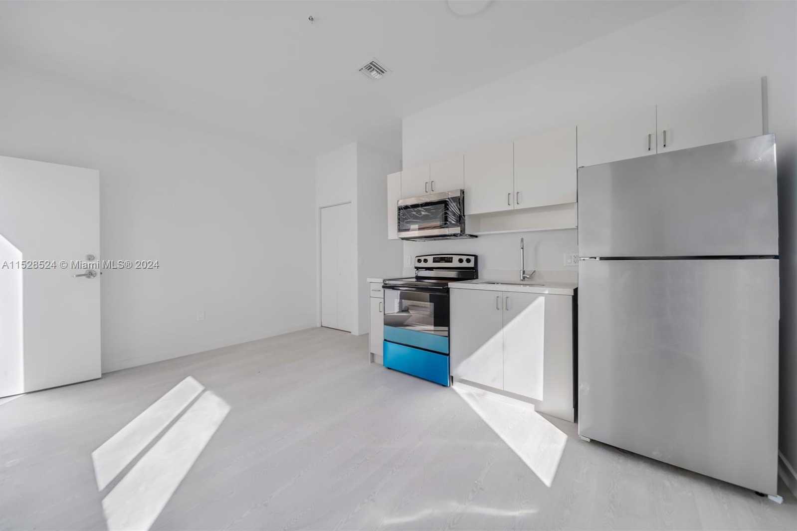 Small Image of 1567 NORTH WEST 1ST ST, Miami Number 74