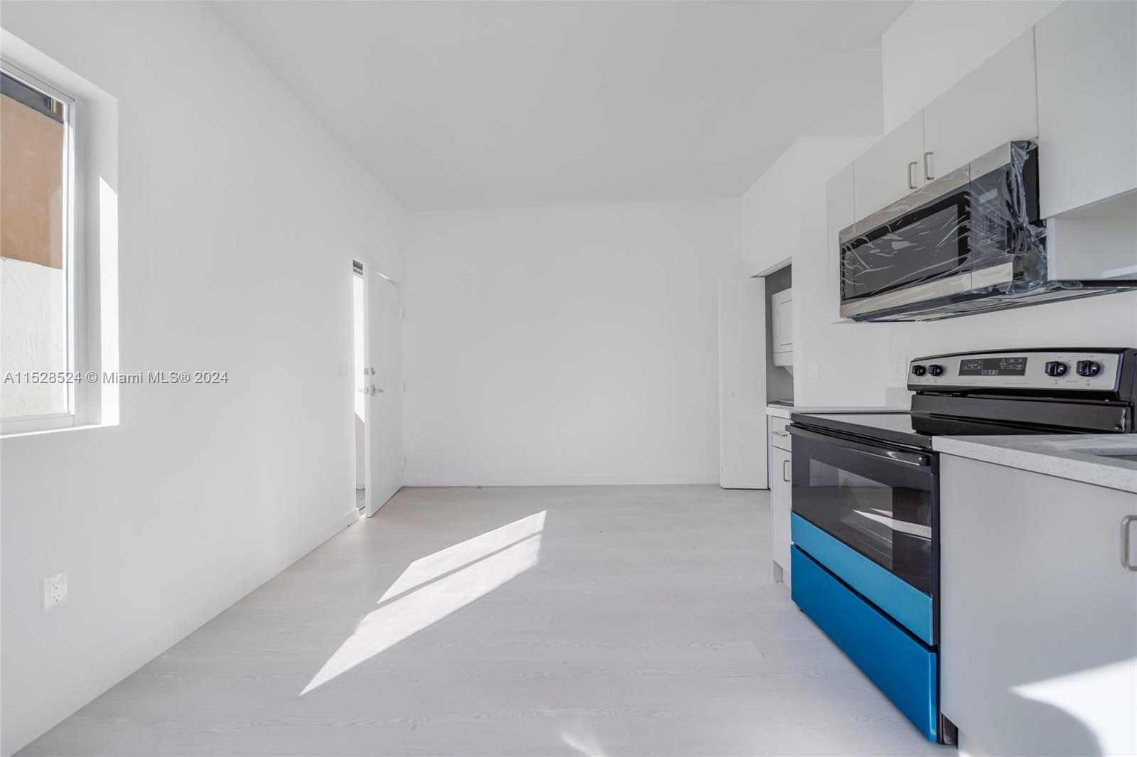 Small Image of 1567 NORTH WEST 1ST ST, Miami Number 76