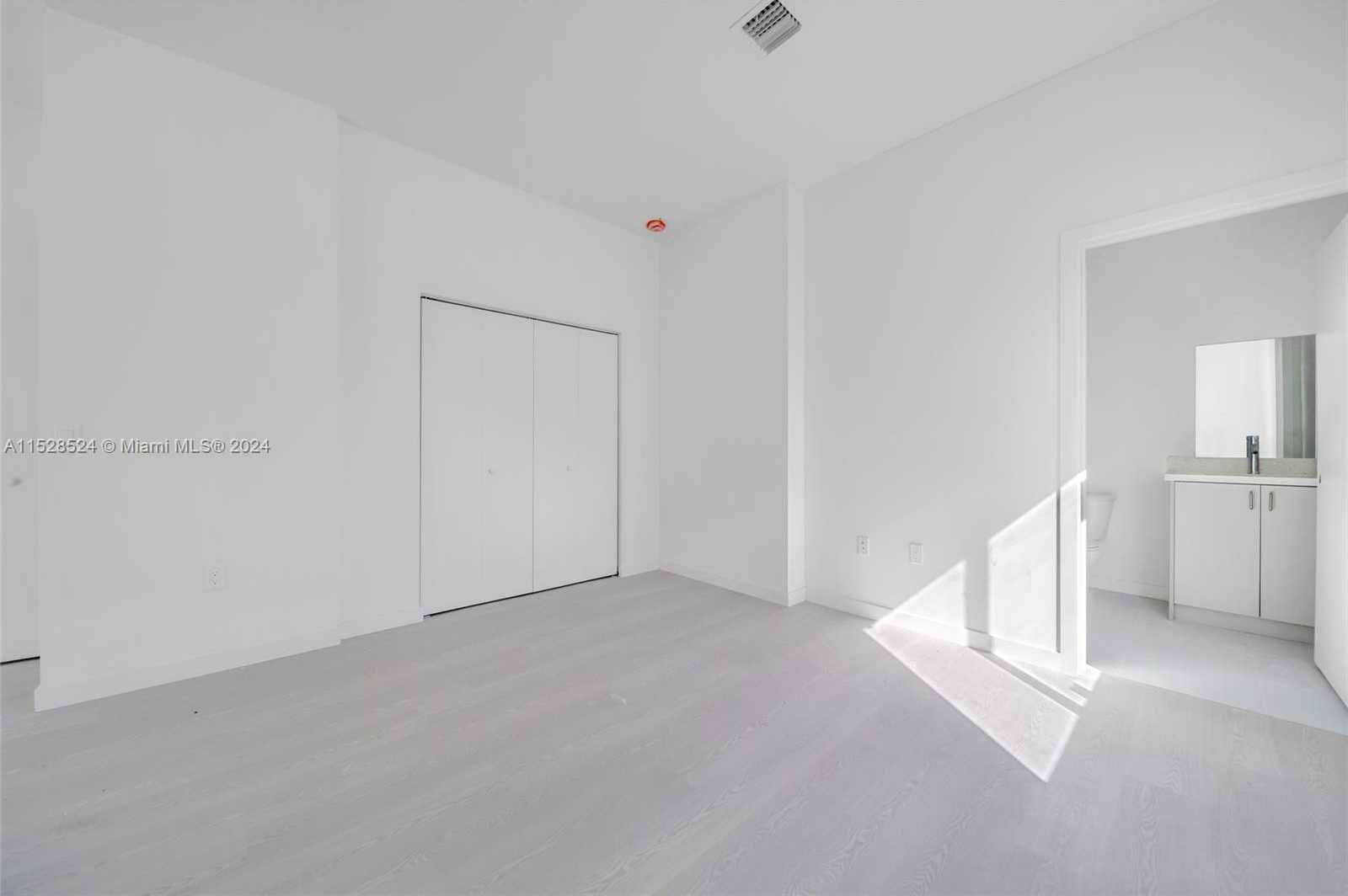 Small Image of 1567 NORTH WEST 1ST ST, Miami Number 78
