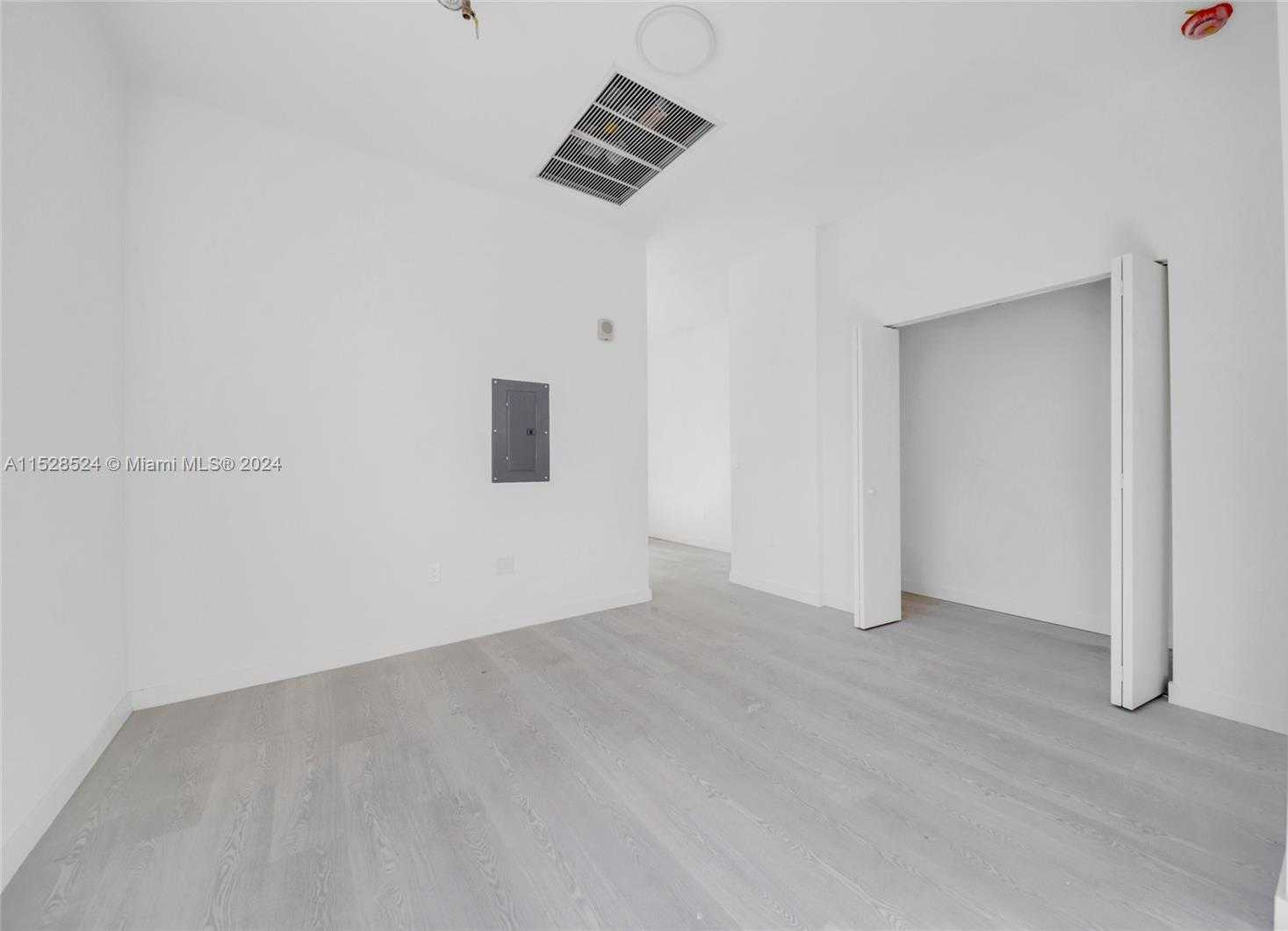 Small Image of 1567 NORTH WEST 1ST ST, Miami Number 82