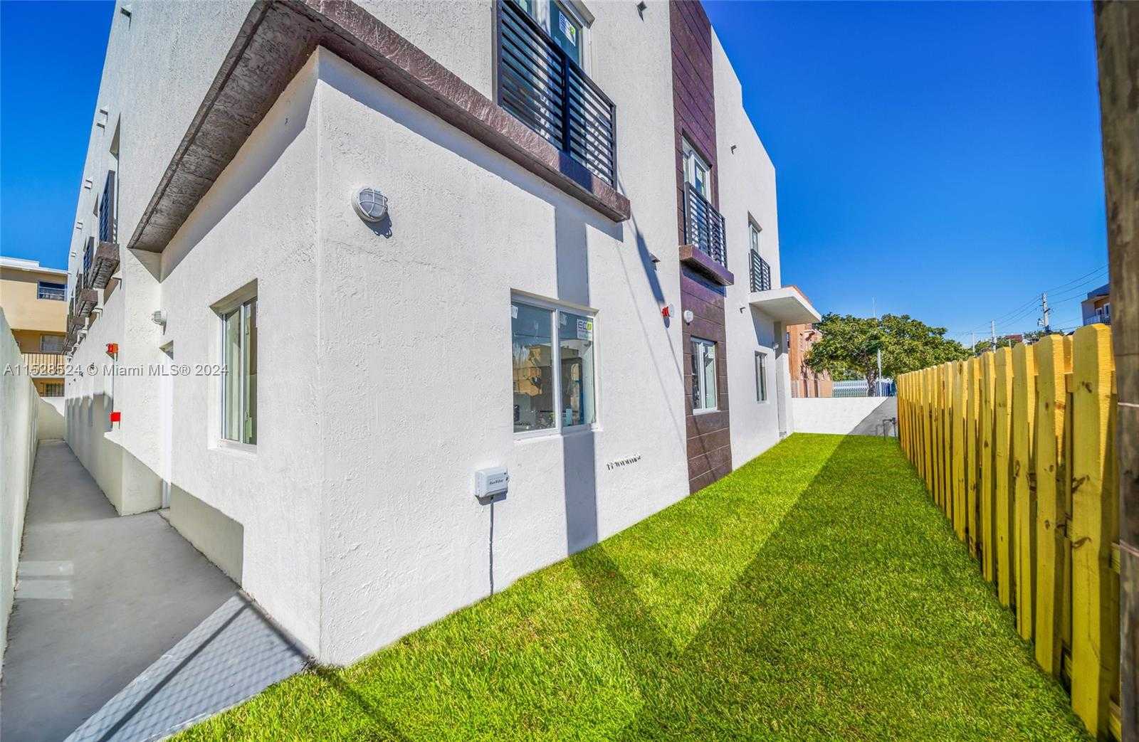 Small Image of 1567 NORTH WEST 1ST ST, Miami Number 83