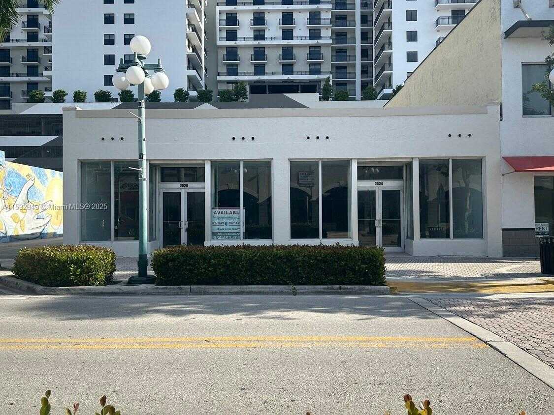 Small Image of 2020 HARRISON ST, Hollywood Number 2