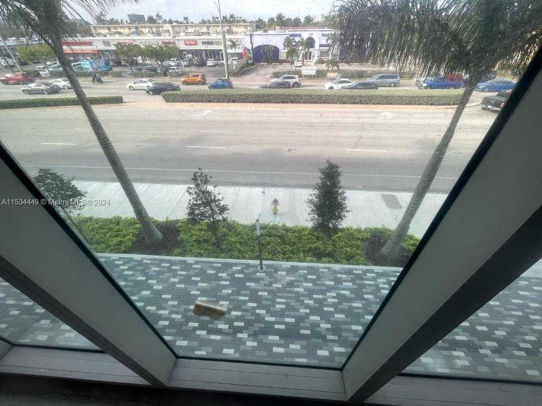 Small Image of 1006 EAST HALLANDALE BEACH BLVD #4-206, Hallandale Beach Number 3