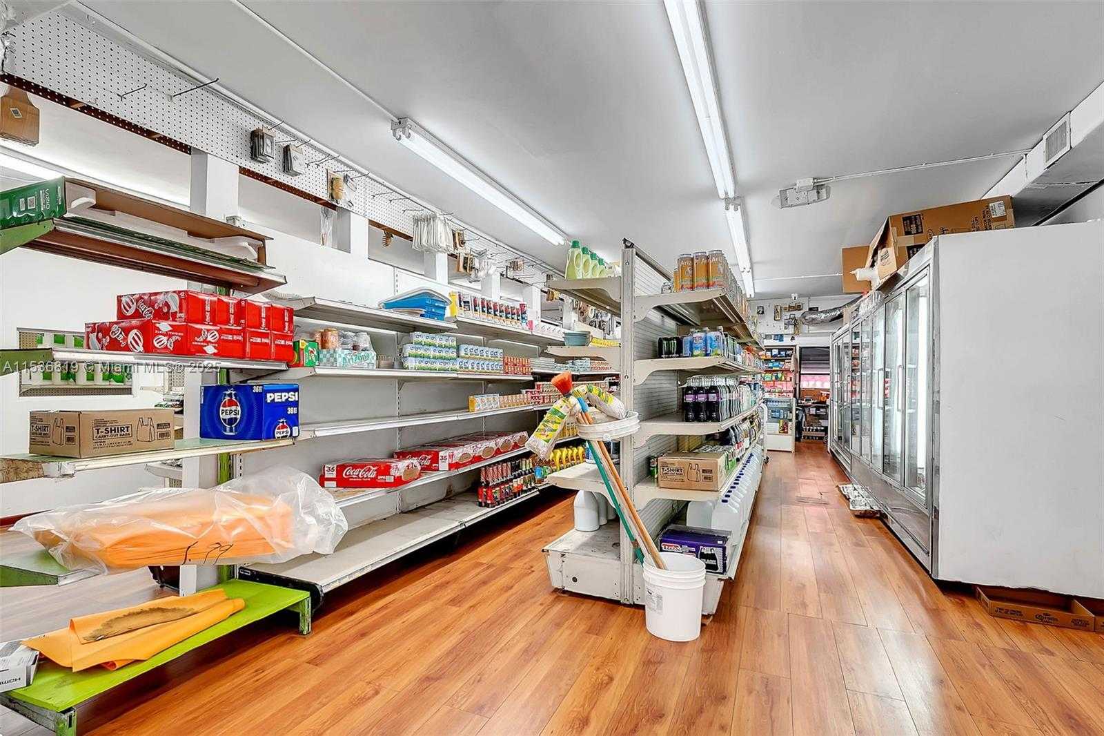 Small Image of 1818 NORTH WEST 17TH AVE, Miami Number 15