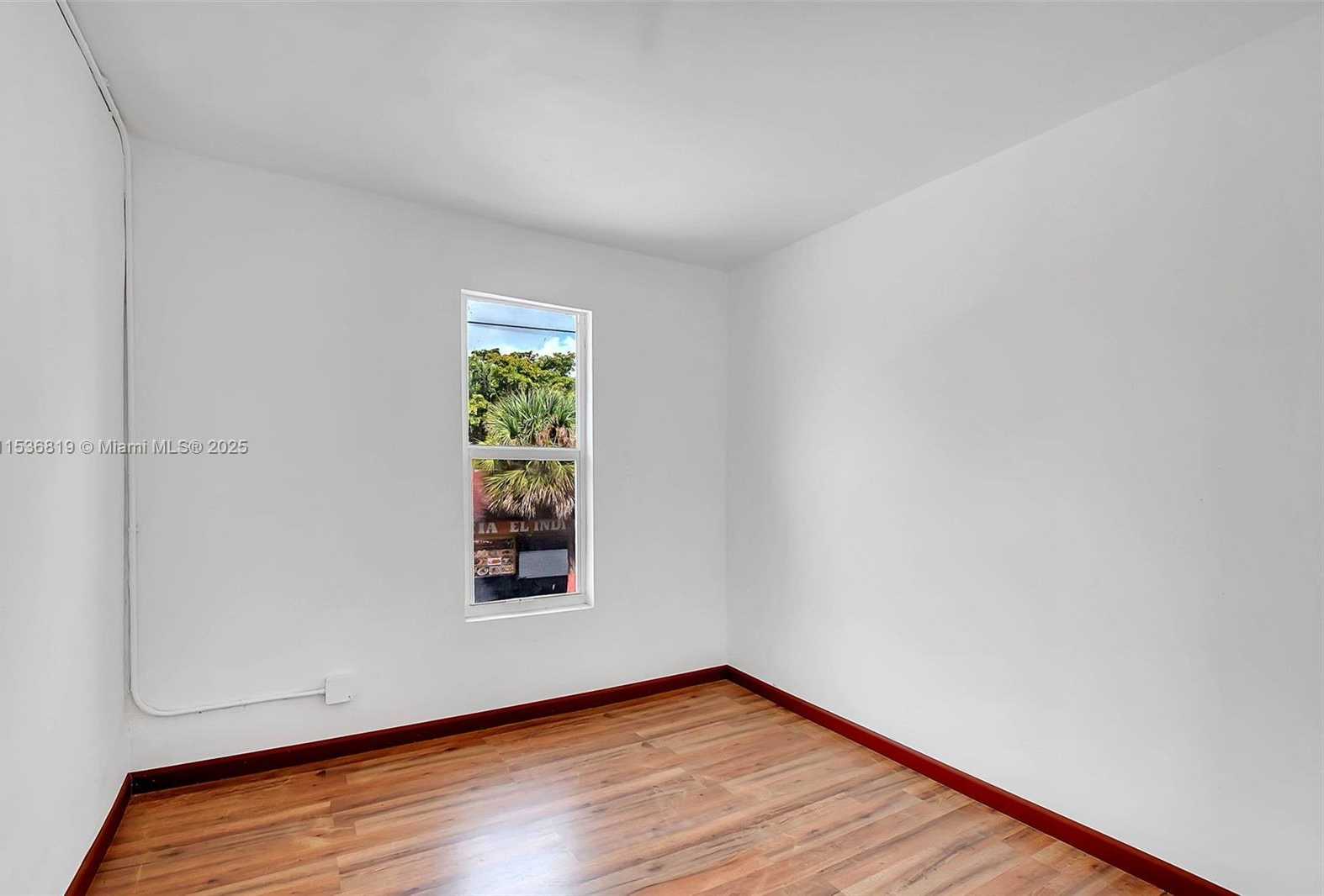 Small Image of 1818 NORTH WEST 17TH AVE, Miami Number 21