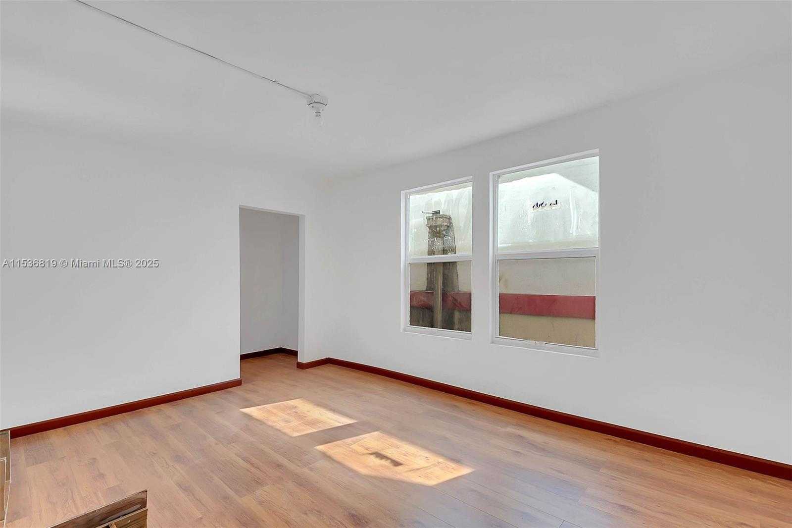 Small Image of 1818 NORTH WEST 17TH AVE, Miami Number 23