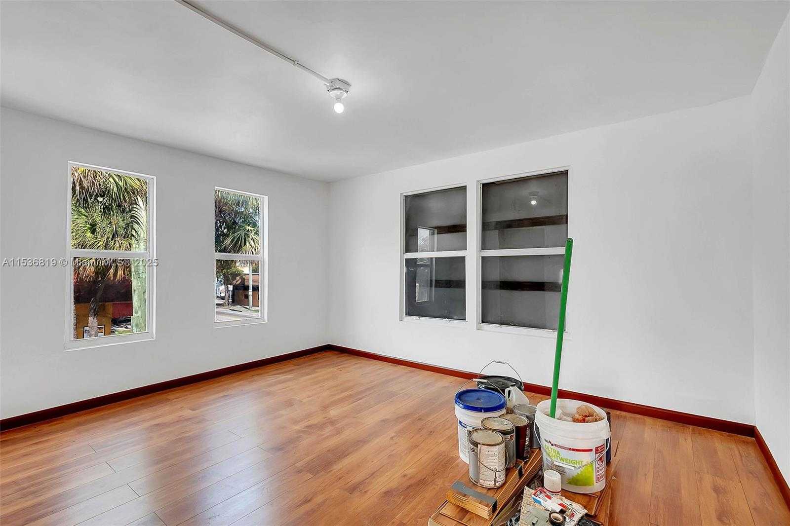Small Image of 1818 NORTH WEST 17TH AVE, Miami Number 29