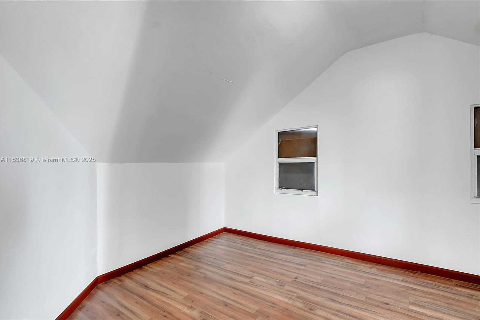 Small Image of 1818 NORTH WEST 17TH AVE, Miami Number 36