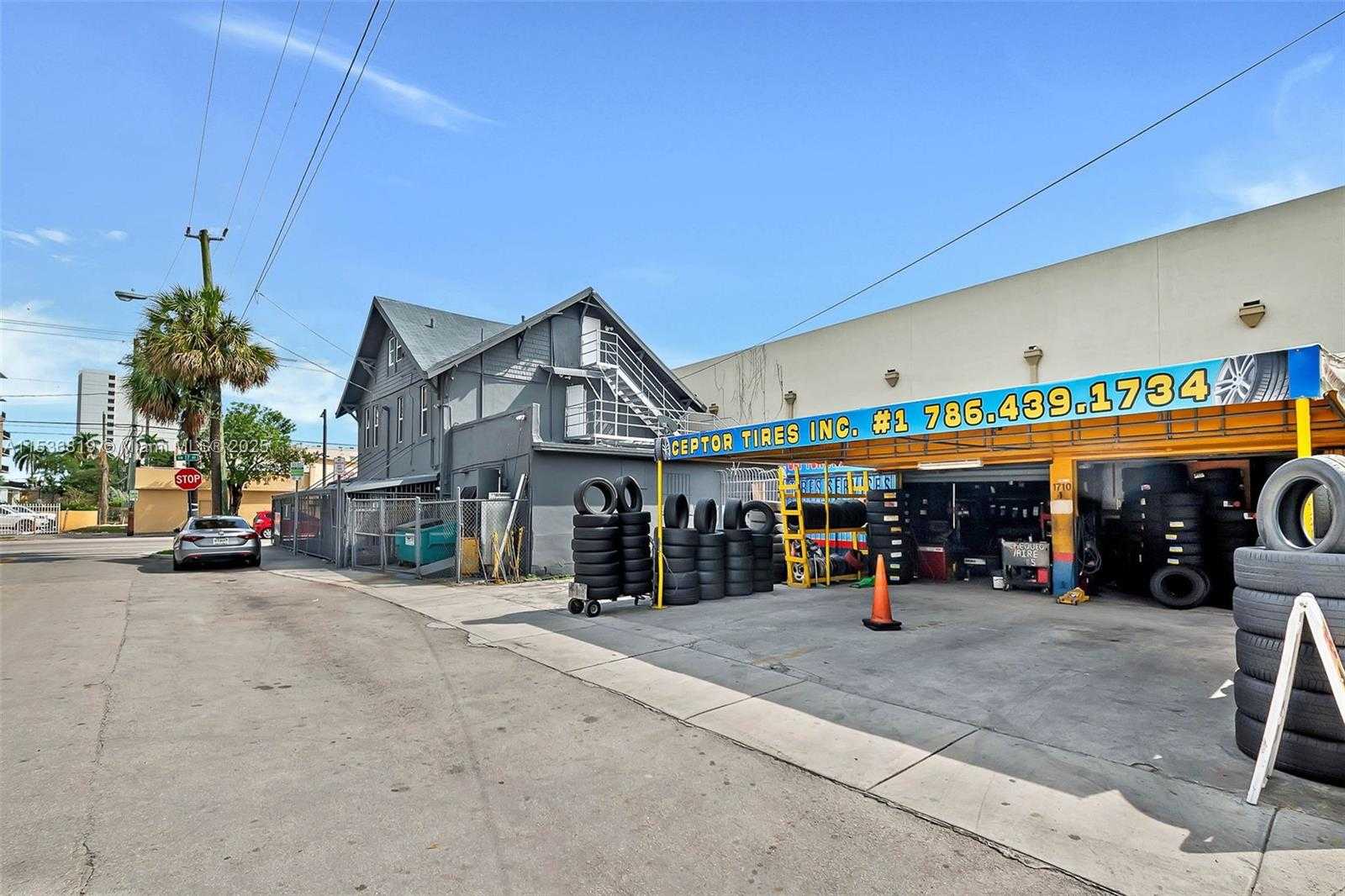 Small Image of 1818 NORTH WEST 17TH AVE, Miami Number 7
