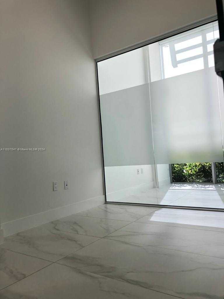 Small Image of 800 SOUTH EAST 4TH AVE #109, Hallandale Beach Number 12