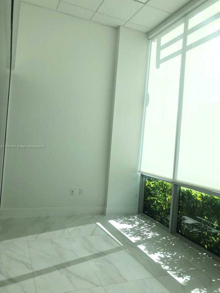 Small Image of 800 SOUTH EAST 4TH AVE #109, Hallandale Beach Number 8