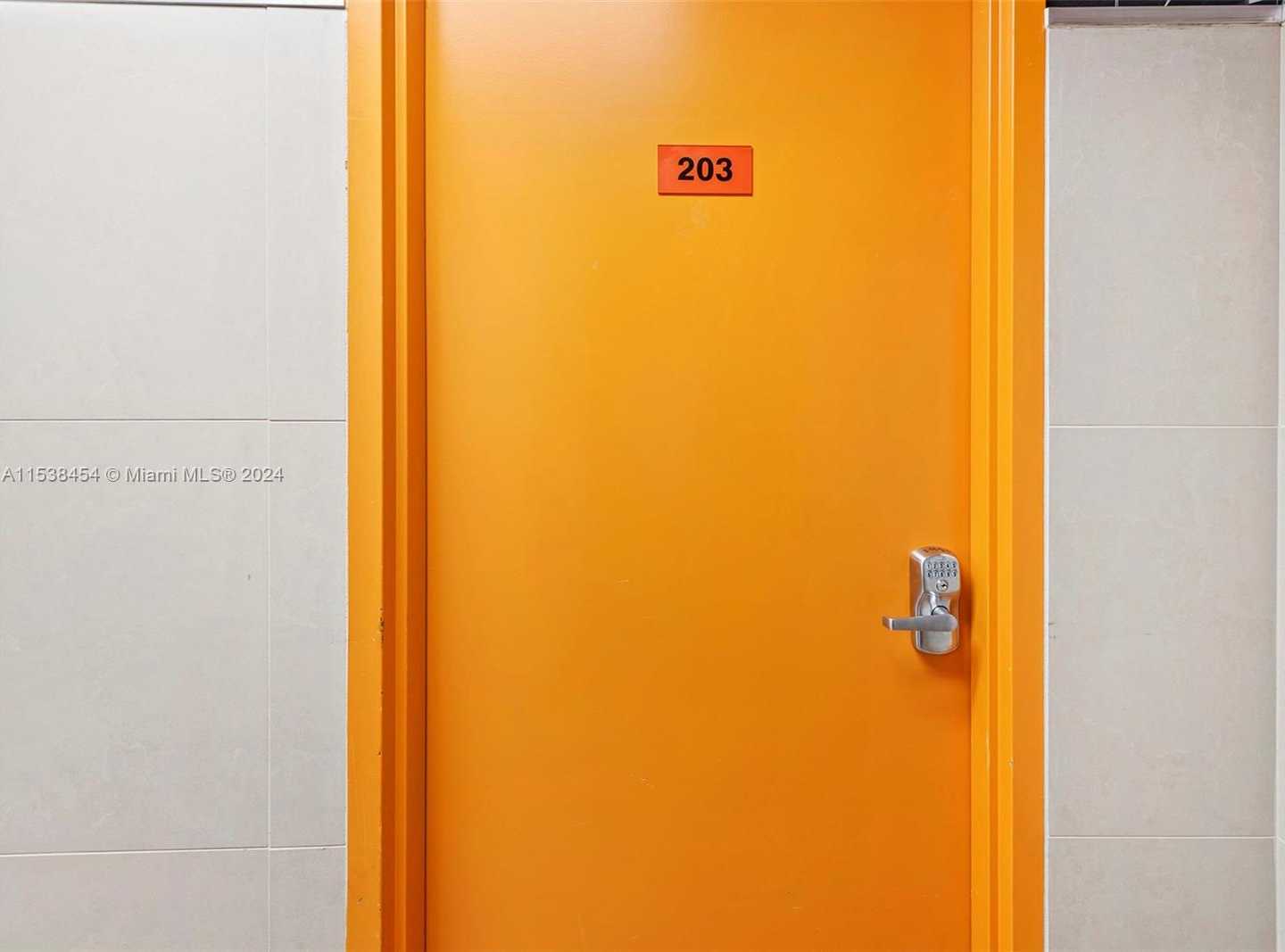 Small Image of 2227 NORTH FEDERAL HWY, Hollywood Number 20