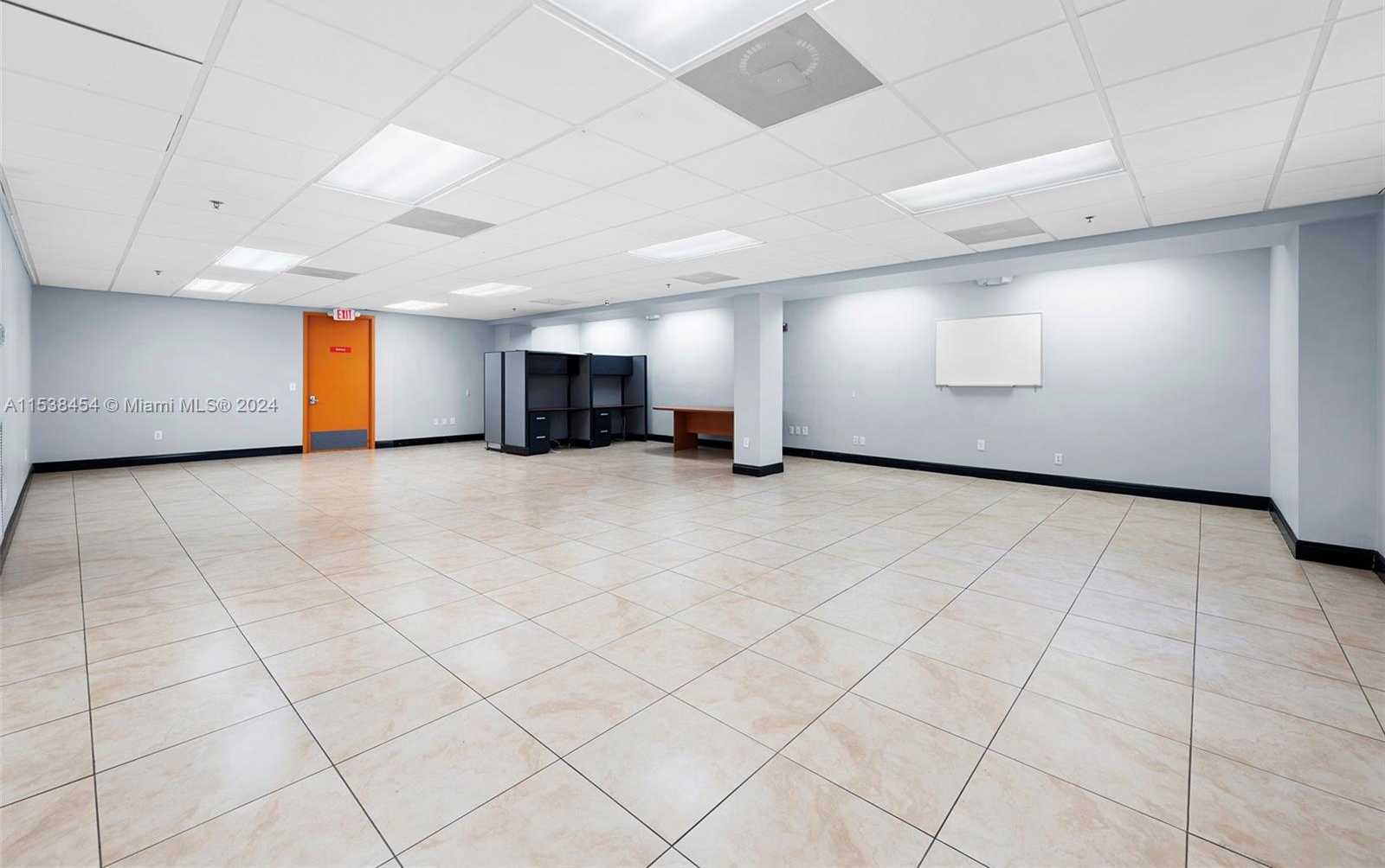 Small Image of 2227 NORTH FEDERAL HWY, Hollywood Number 28