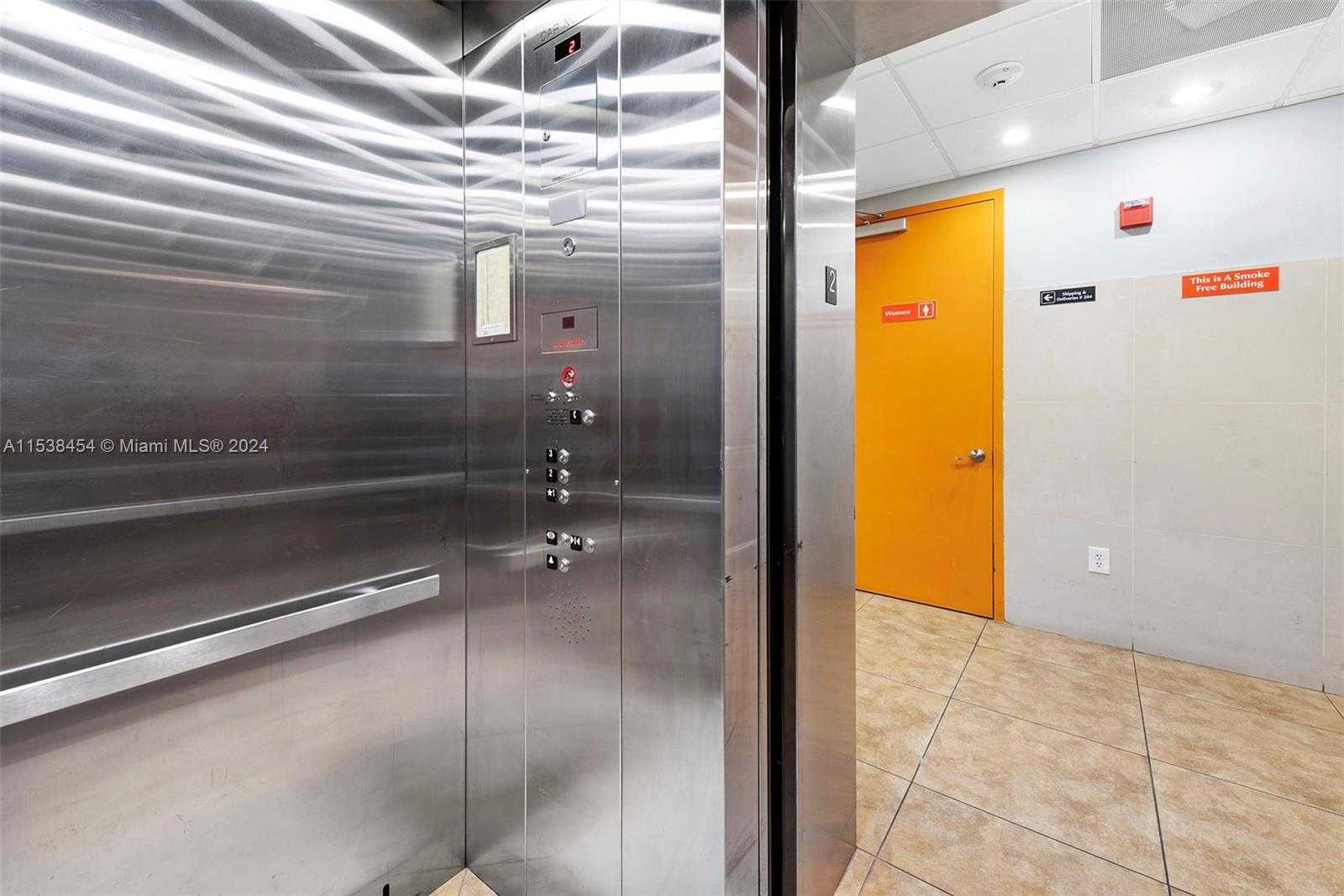 Small Image of 2227 NORTH FEDERAL HWY, Hollywood Number 37