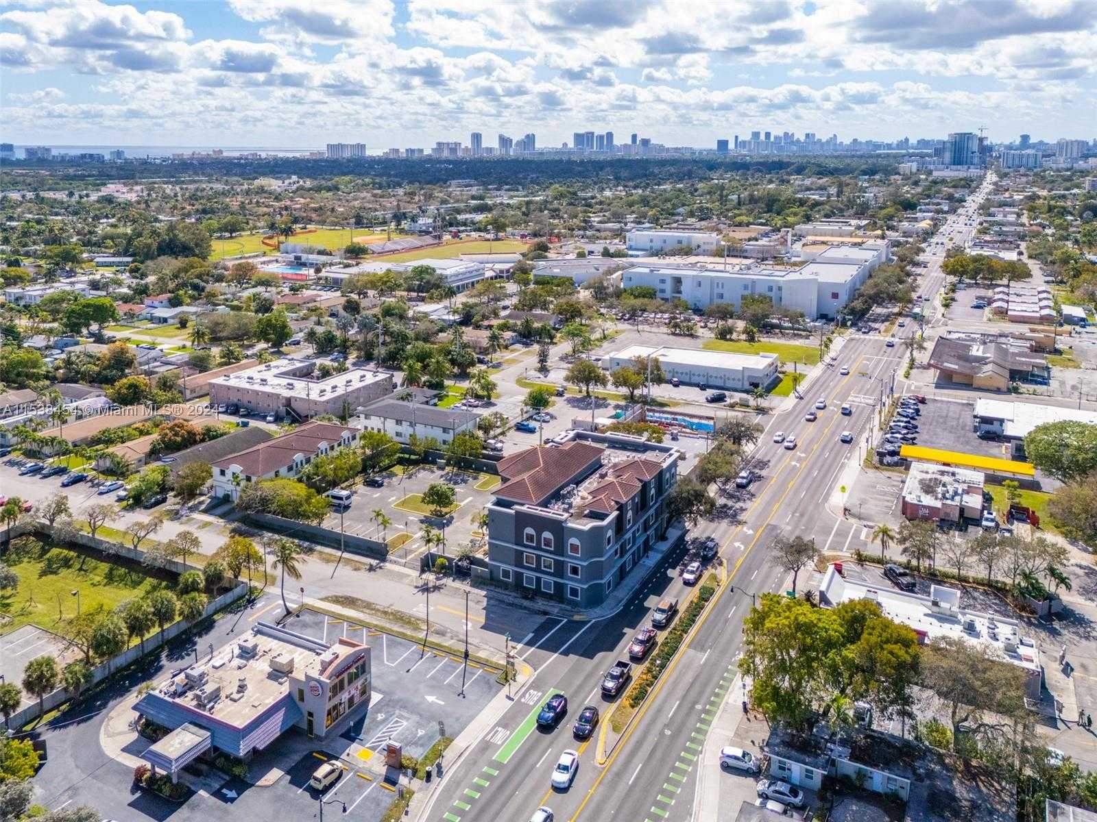 Small Image of 2227 NORTH FEDERAL HWY, Hollywood Number 44
