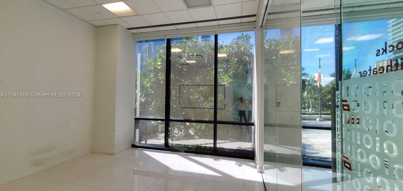 Small Image of 1200 BRICKELL AVE #200C, Miami Number 11