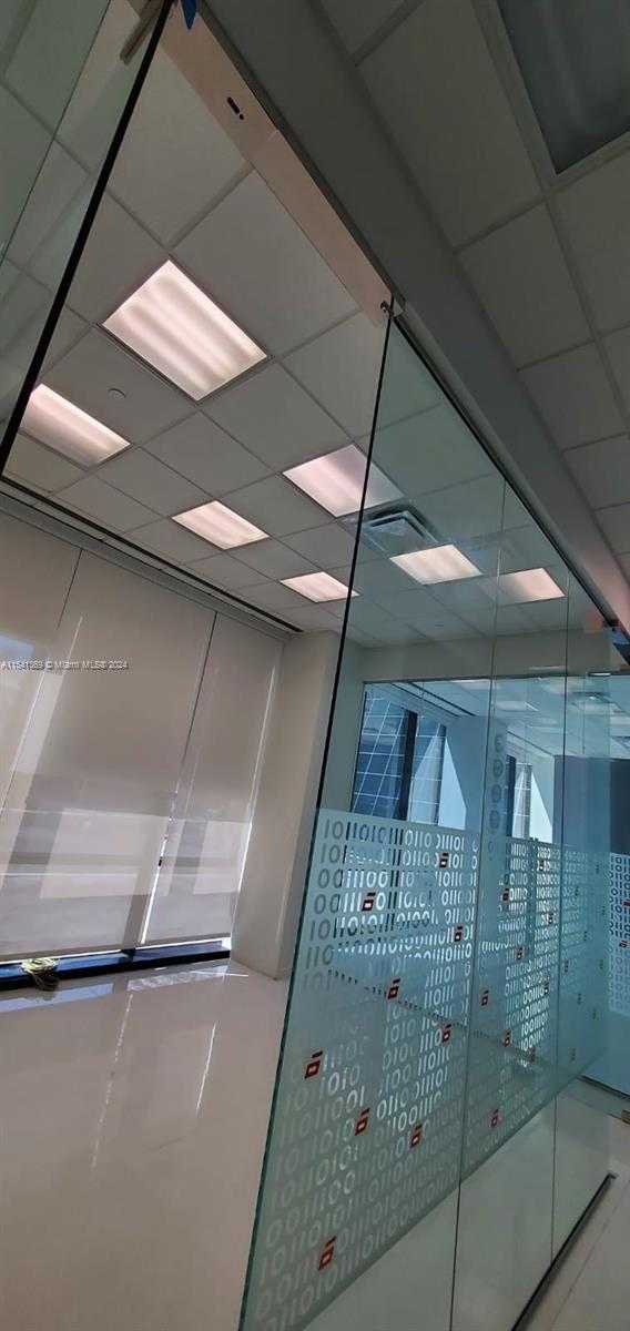 Small Image of 1200 BRICKELL AVE #200C, Miami Number 12