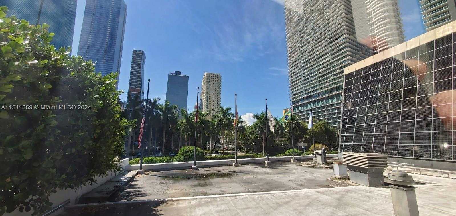 Small Image of 1200 BRICKELL AVE #200C, Miami Number 14